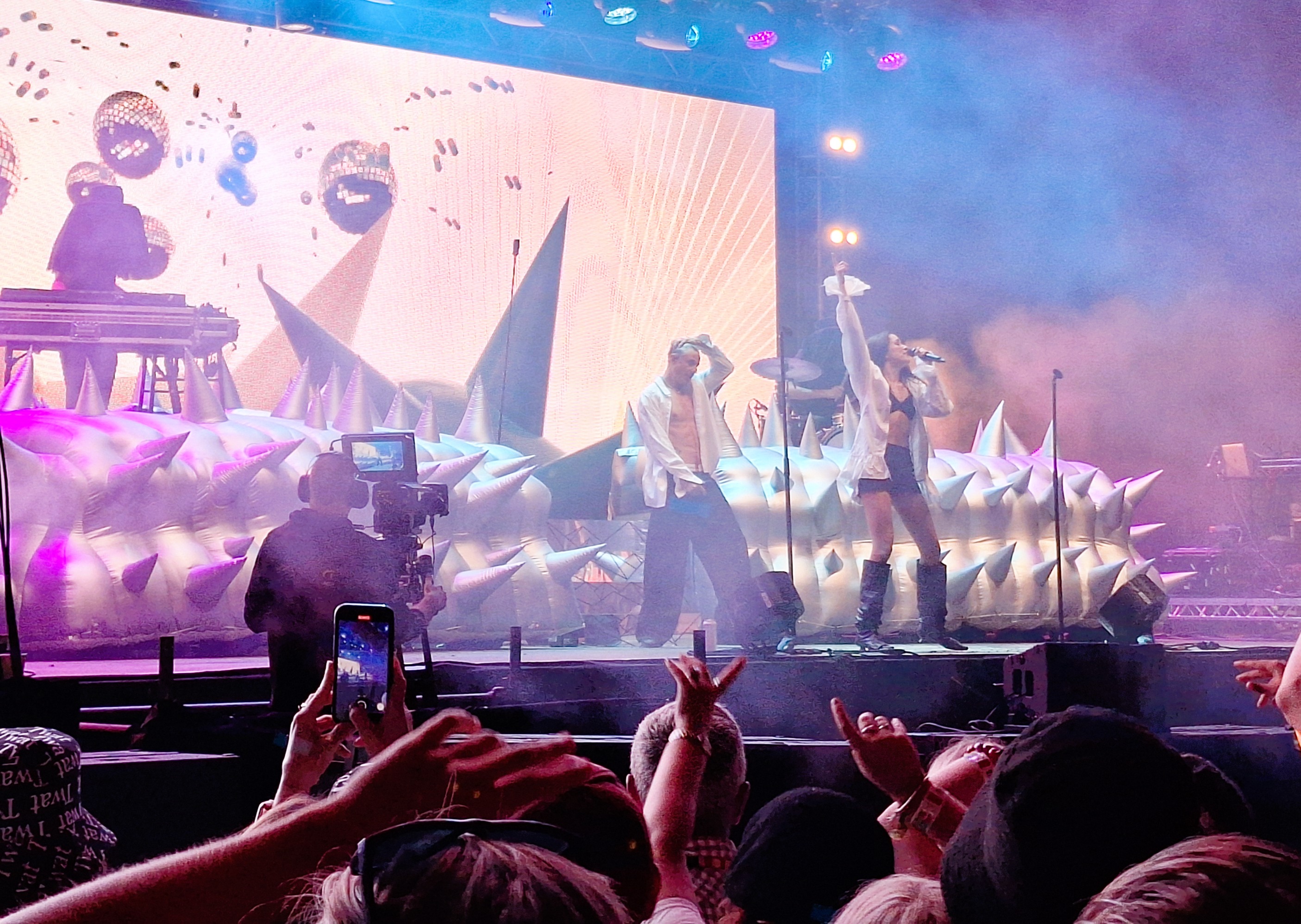 Single Reviews 26/07/2025