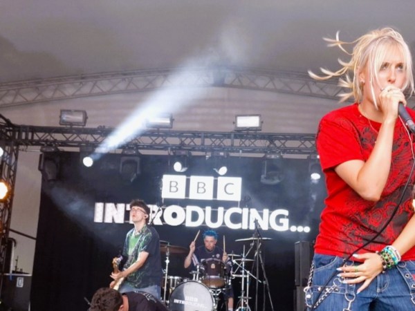 Singles Playlist and Reviews&nbsp;29/11/2025